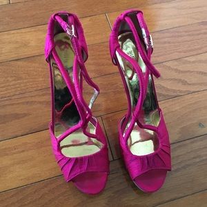 Nine West pink sandals size 8M